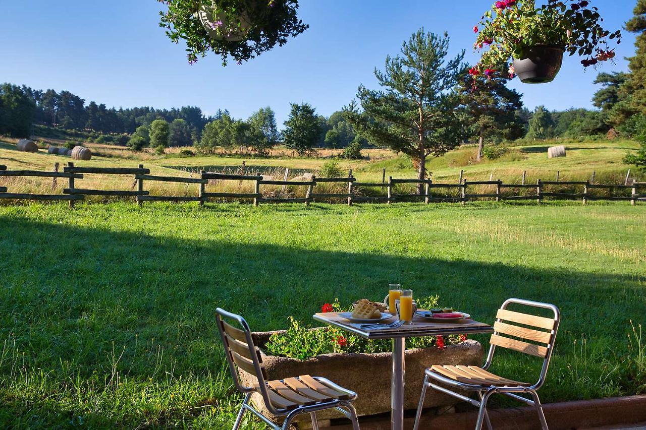 Les Hameaux De Lozere Sure Hotel Collection By Best Western Fournels Bagian luar foto