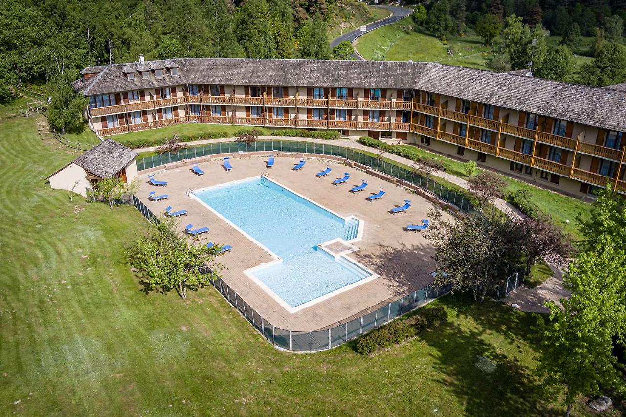 Les Hameaux De Lozere Sure Hotel Collection By Best Western Fournels Bagian luar foto