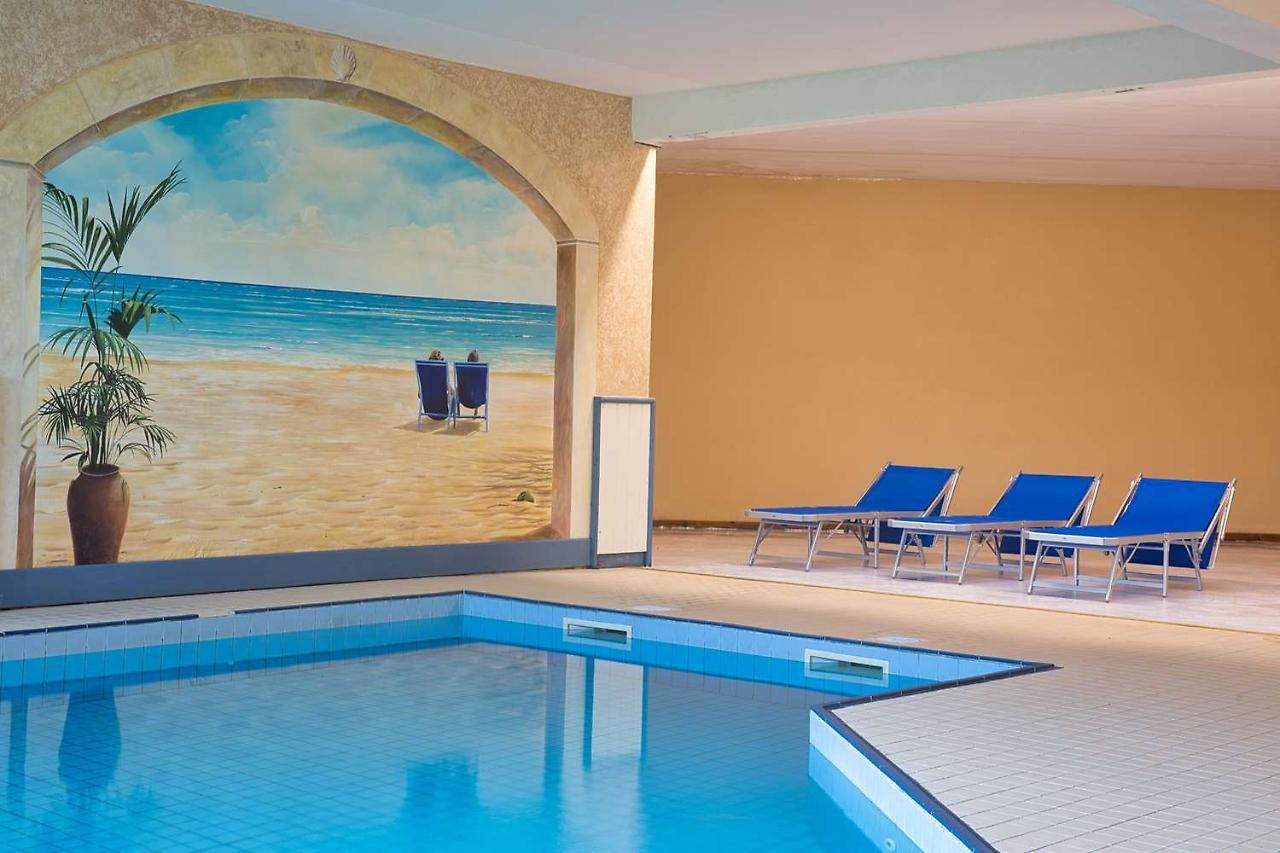 Les Hameaux De Lozere Sure Hotel Collection By Best Western Fournels Bagian luar foto